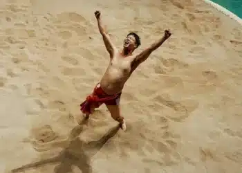 Cenário emocionante no dorama Flores no Deserto