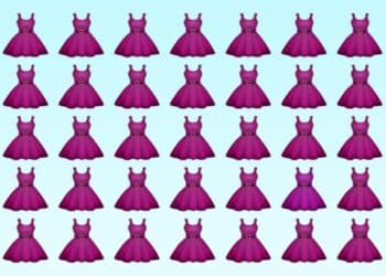 Desafio visual com vestidos rosas com cinto dispostos em linhas sobre fundo azul claro