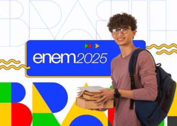 Estudante segurando livros com mochila e um banner escrito "Enem 2025".