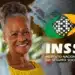 Mulher idosa sorrindo ao lado do logo do INSS, representando o pagamento de benefícios para segurados com finais 4, 5, 9 e 0 em julho.