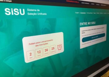 Captura de tela do site oficial do Sistema de Seleção Unificada (Sisu), exibindo o contador regressivo para o encerramento das inscrições e a opção de login via conta Gov.br.