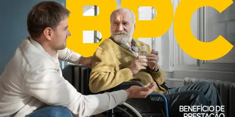 Homem ajudando idoso em cadeira de rodas com copo de água, texto BPC Benefício de Prestação Continuada ao fundo