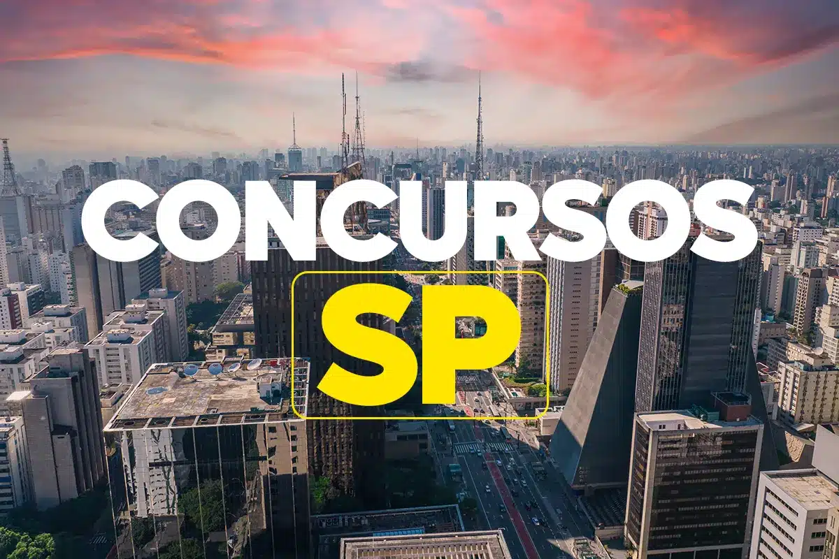 Oportunidades de Concursos em São Paulo Vista aérea da cidade de São Paulo com a mensagem 'Concursos SP' para anunciar o fim das inscrições.