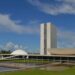 Fachada do Congresso Nacional, em Brasília, símbolo do Poder Legislativo, onde a Reforma Administrativa está sendo debatida e votada.
