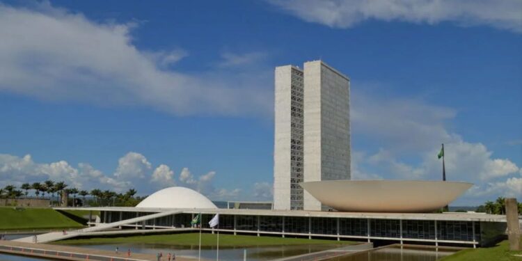 Congresso Nacional pode receber proposta de Reforma Administrativa nas próximas semanas.