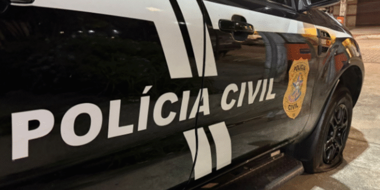 Viatura da Polícia Civil utilizada em reportagem sobre concurso público.