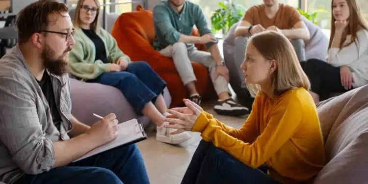 Demanda constante por profissionais de saúde, incluindo psicólogos, médicos, enfermeiros, fisioterapeutas e dentistas, durante qualquer cenário econômico.