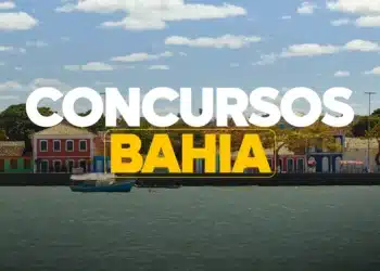Imagem de paisagem turística da Bahia com a frase "Concursos Bahia", ilustrando as oportunidades de emprego público no estado.