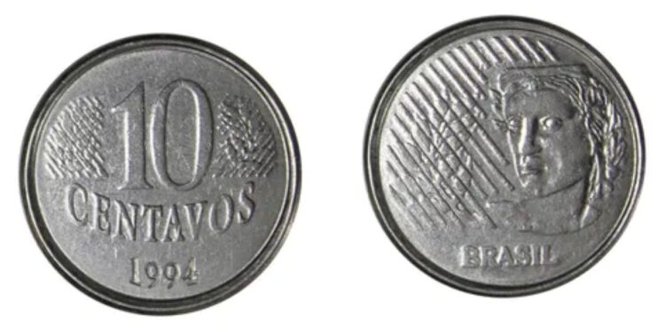 Moeda de 10 centavos de 1994 com valor de colecionador. O valor pode chegar a R$ 100 devido ao defeito de "data marcada múltipla", um erro raro de cunhagem.