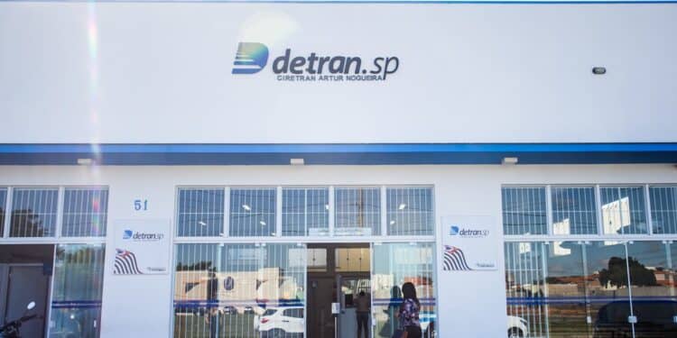 Detran SP autoriza concurso público 2024 com mais de 140 vagas para cargo de agente.