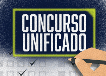 Imagem com o texto “Concurso Unificado” em destaque e uma mão marcando opções com um lápis.
