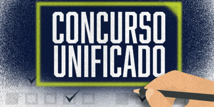 Imagem com o texto “Concurso Unificado” em destaque e uma mão marcando opções com um lápis.