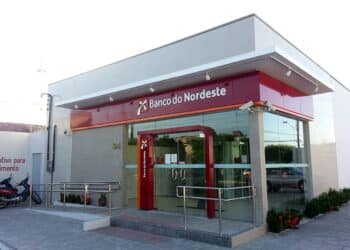 Agência do Banco do Nordeste vista externamente, usada em notícia sobre possível novo concurso.