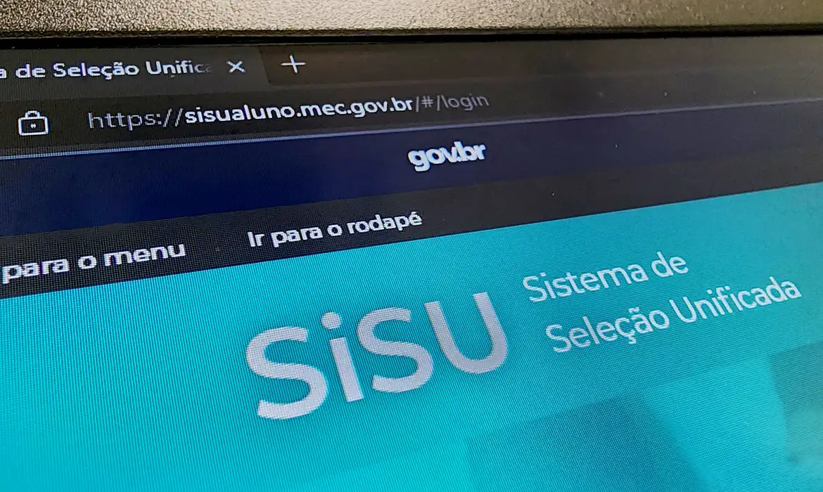 Página Inicial do Sistema de Seleção Unificada (SiSU) Tela do site oficial do Sistema de Seleção Unificada com URL sisualuno.mec.gov.br mostrada em computador