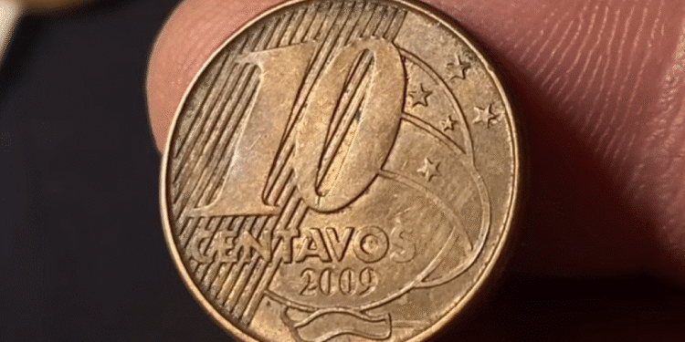 Moeda de 10 Centavos de 2009 com o raro defeito "cunho quebrado gigante" (Valor para colecionadores de até R$ 300)