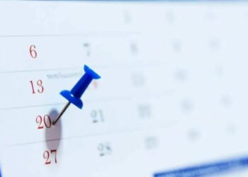 Calendário com uma data marcada, representando o Carnaval de 2026.