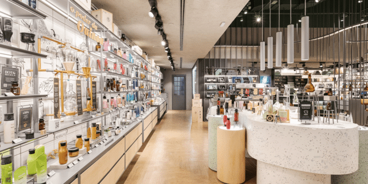 Boticário com mais de 200 vagas de emprego home office abertas em diversas áreas de atuação.