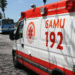 Ambulância do SAMU estacionada em via urbana.