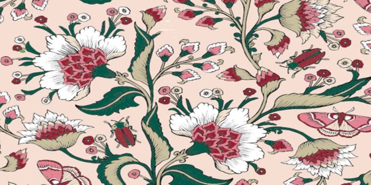 Desafio visual com um padrão detalhado com flores grandes, folhas verdes, borboletas e insetos