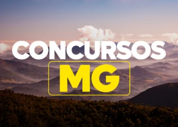 Vista panorâmica de montanhas com texto destacado concursos MG em amarelo sobreposto.