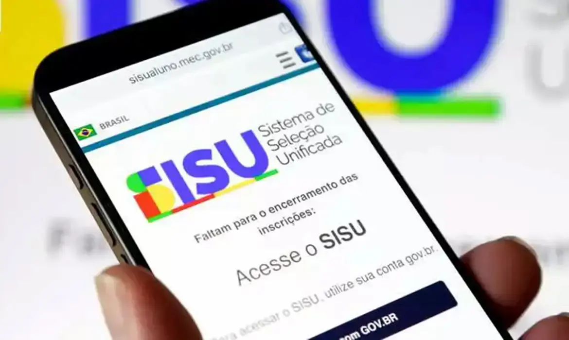 inscrição do Sisu 2026 Imagem mostrando a página de inscrição do Sisu 2026 acessada por um smartphone, com o logo do Sisu e a frase sobre o encerramento das inscrições.