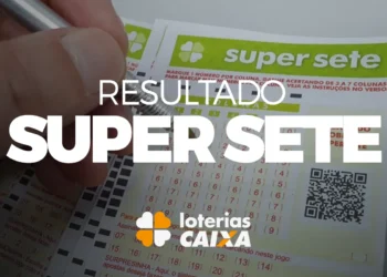 Mão preenchendo cartão da loteria Super Sete da Caixa com números marcados