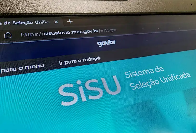Sisu 2026 Close no site sisualuno.mec.gov.br mostrando o nome Sisu e o sistema do MEC em fundo azul.