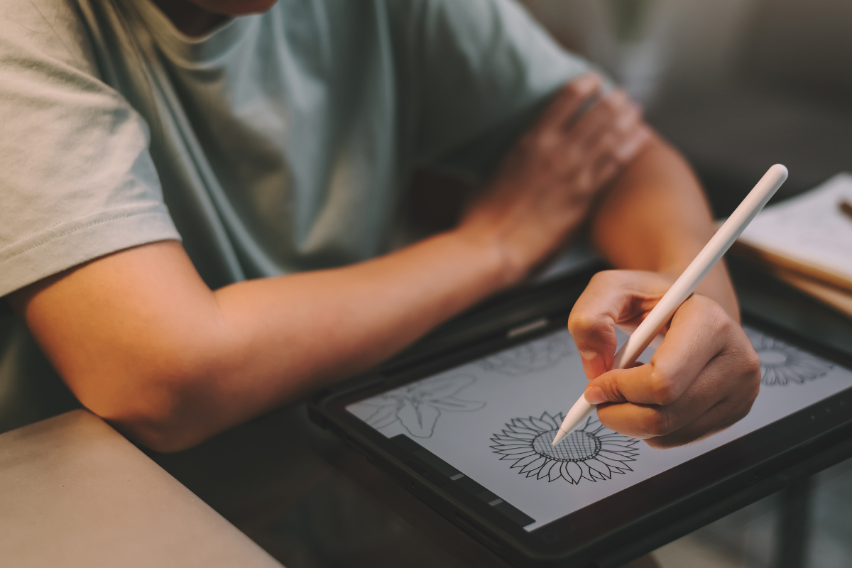 Carreiras artísticas Desenho digital de flor em tablet por artista gráfico contemporâneo