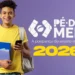 Estudante segurando material escolar e celular com banner do programa Pé-de-Meia 2026 sobre pagamento de até R$ 1.200 para concluintes do ensino médio.