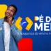 Estudante segurando cartão do Pé-de-Meia representando pagamento de até R$ 2.200 para nascidos em março e abril.