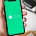 Tela de celular exibindo o aplicativo Pix, usado em reportagem que esclarece que transferências não são tributadas pelo Imposto de Renda.