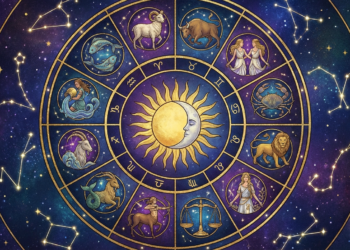 Ilustração colorida mostra roda do zodíaco com símbolos astrológicos cercada por constelações em fundo estrelado.