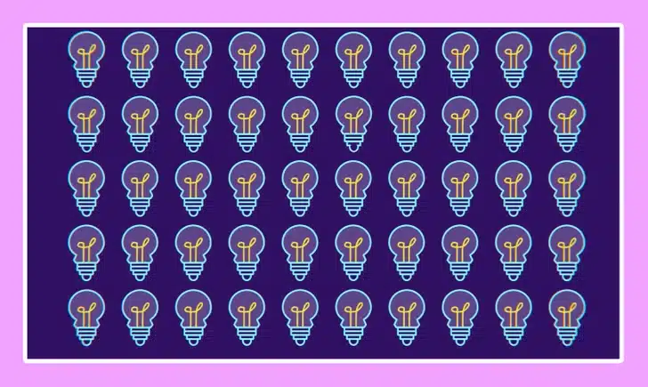 Desafio visual com lâmpadas desenhadas lado a lado, sendo uma diferente, em fundo roxo e borda rosa