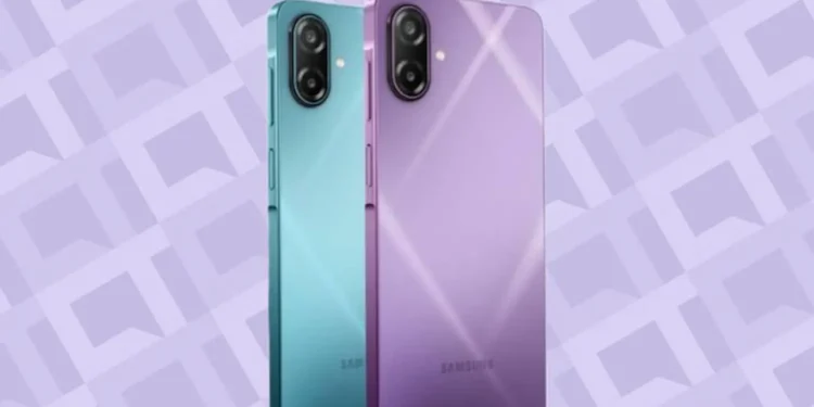 Imagem do Samsung Galaxy M17e 5G, novo modelo com bateria de 6.000 mAh e preço inferior a R$ 740, disponível em cores vibrantes.