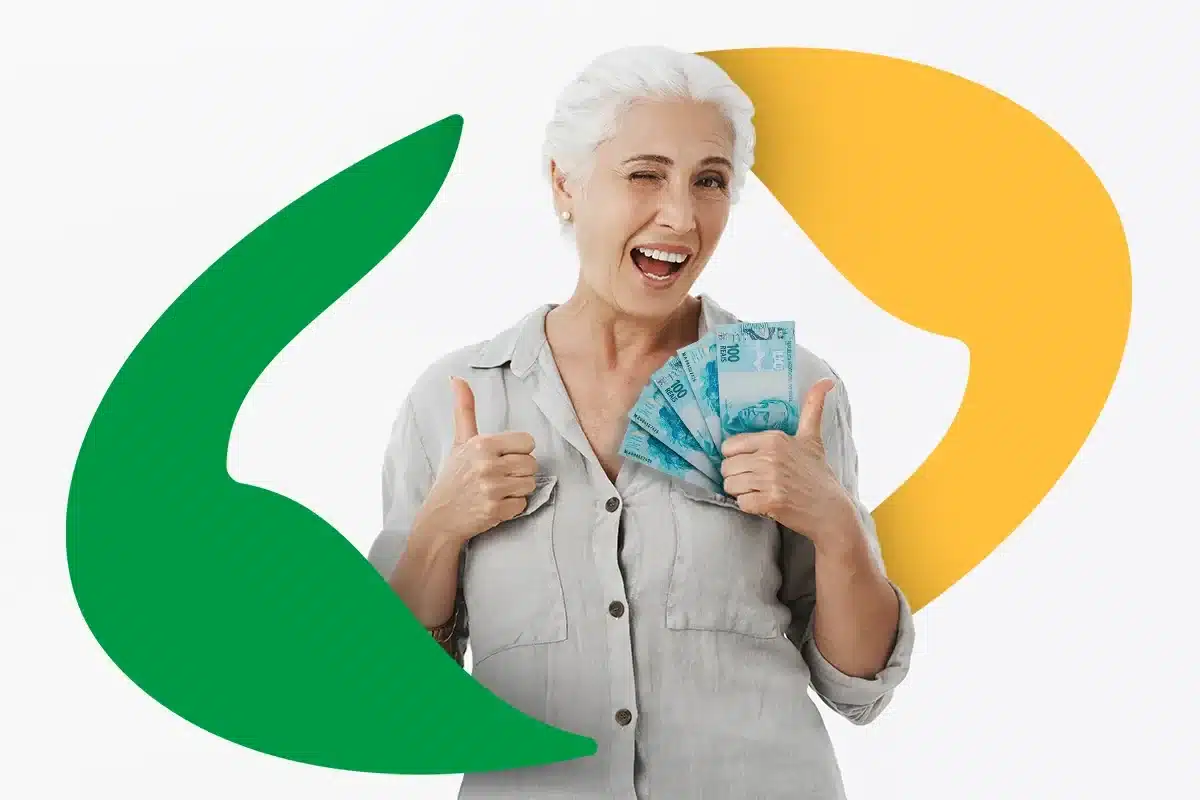 Aposentada com dinheiro em reais fazendo sinal positivo ao lado de elemento gráfico do INSS, representando o calendário do 13º salário de 2026.