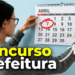 Mulher de óculos circula o dia 7 de abril em calendário pendurado na parede