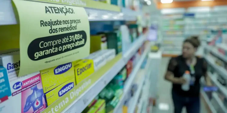 Ilustração de farmácia instalada dentro de supermercado após nova lei que autoriza venda de medicamentos nesses estabelecimentos.