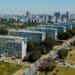 Vista aérea dos ministérios em Brasília com Esplanada dos Ministérios ao fundo — nova lei cria 24 mil cargos e reorganiza carreiras no Executivo 2026