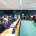Sessão da Comissão de Constituição e Justiça da Câmara durante análise de proposta sobre mudanças na jornada de trabalho no Brasil.