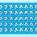 Grade com 50 logos do WordPress em fundo azul, com um símbolo diferente na segunda linha para desafio visual