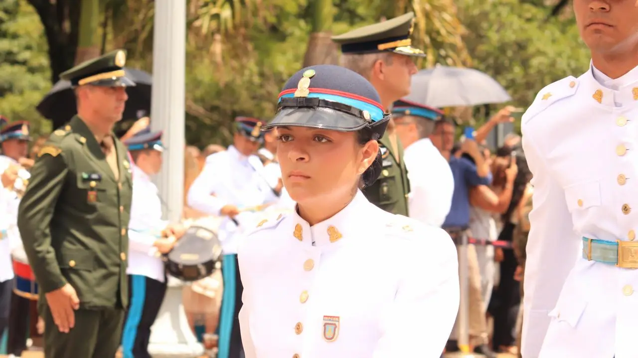 Candidata da EsPCEx participando de cerimônia de formatura.