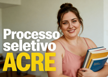 Jovem sorridente de blusa rosa segurando cadernos e livros, com texto "Processo seletivo ACRE" em destaque.