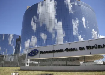 Fachada do prédio da Procuradoria-Geral da República em Brasília em ilustração sobre o adiamento do concurso de remoção do Ministério Público da União em 2026