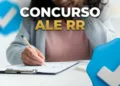Candidata preenchendo formulário de concurso ALE RR com vagas abertas e altos salários.