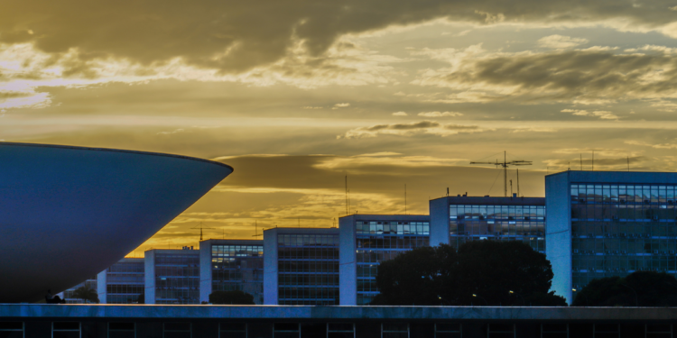Congresso Nacional em Brasília representa concurso da Câmara dos Deputados para analista legislativo em 2026.