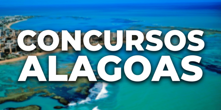 Vista aérea do litoral de Alagoas com águas azul-turquesa, texto "Concursos Alagoas" em letras brancas
