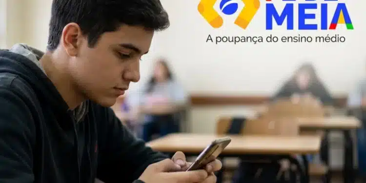 Estudante usando celular em sala de aula com logo do programa Pé-de-Meia, representando a dúvida sobre o encerramento da conta e a possível perda do dinheiro.