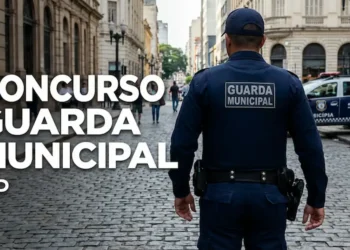 Guarda Civil Municipal de SP em patrulhamento; inscrições para o concurso encerram em 27 de abril.