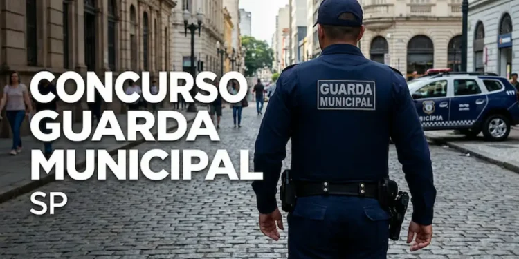 Guarda Civil Municipal de SP em patrulhamento; inscrições para o concurso encerram em 27 de abril.