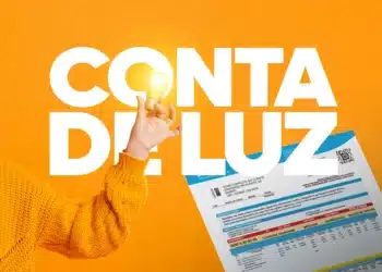 Reajustes aprovados pela Aneel nas tarifas de energia elétrica, afetando mais de 22 milhões de consumidores, com destaque para a conta de luz.